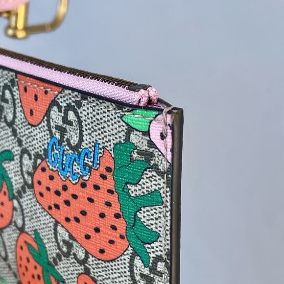 Gucci Gg Supreme Strawberry Key Cles Card Holder Coated Canvas Card Wallet - Picture 7 of 14
